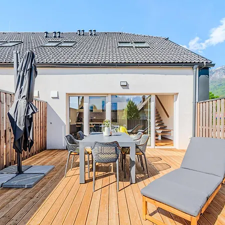 Skalja Apartment *